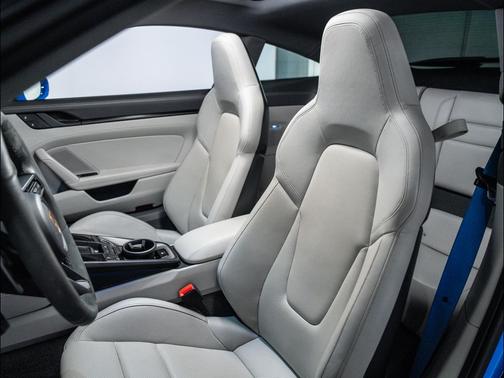 2023 Porsche 911 Carrera GTS