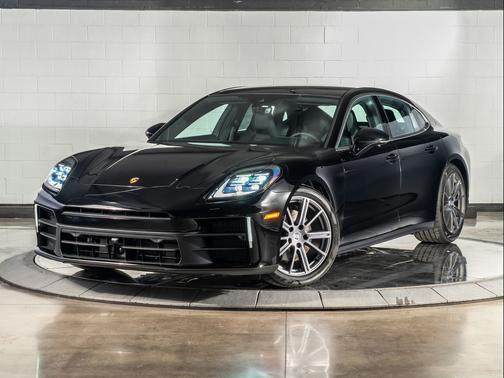 2026 Porsche Panamera Base
