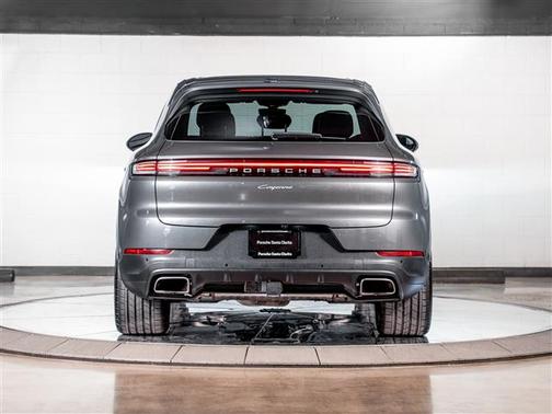 2024 Porsche Cayenne DEMO