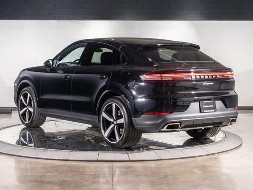 2024 Porsche Cayenne Coupe