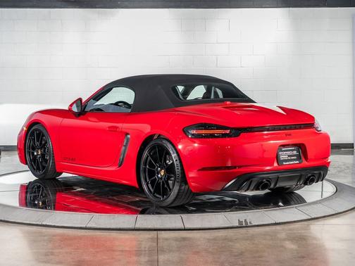 2024 Porsche 718 Boxster GTS 4.0