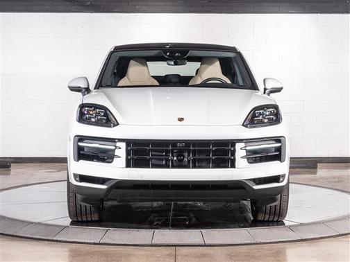 2025 Porsche Cayenne Base