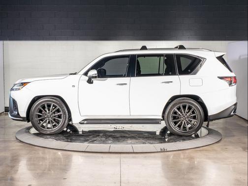 2023 Lexus LX 600 Base