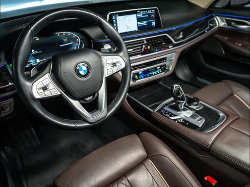 Cashmere Silver Metallic 2021 BMW 740 740i