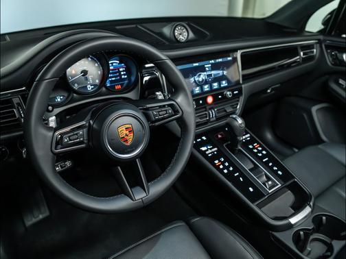 2026 Porsche Macan S