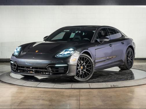 Volcano Grey Metallic 2021 Porsche Panamera Base