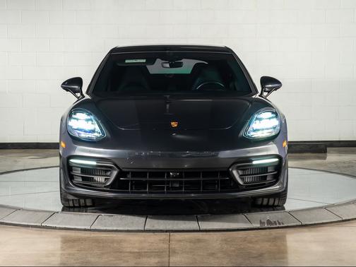 Volcano Grey Metallic 2021 Porsche Panamera Base