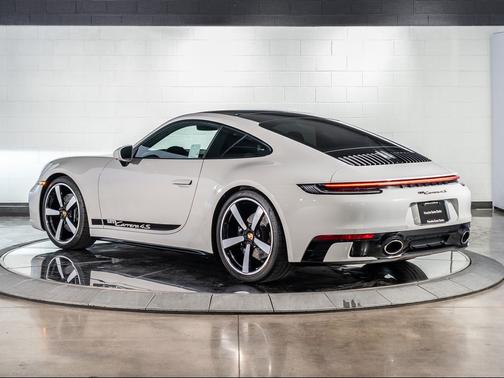 2024 Porsche 911 Carrera 4S