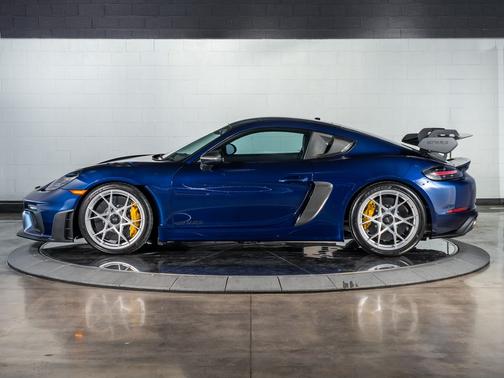 2025 Porsche 718 Cayman GT4 RS