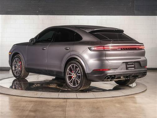 2024 Porsche Cayenne S