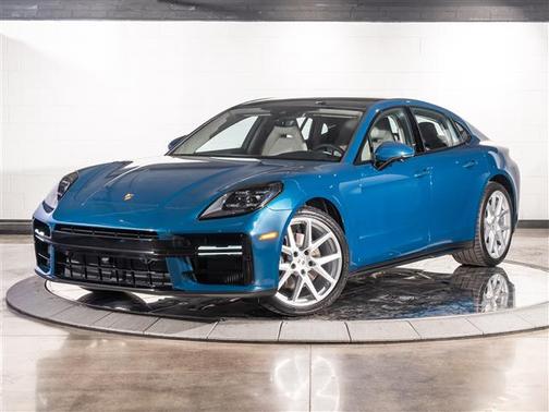 2025 Porsche Panamera Base