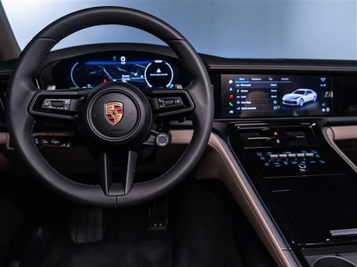 2025 Porsche Panamera Base
