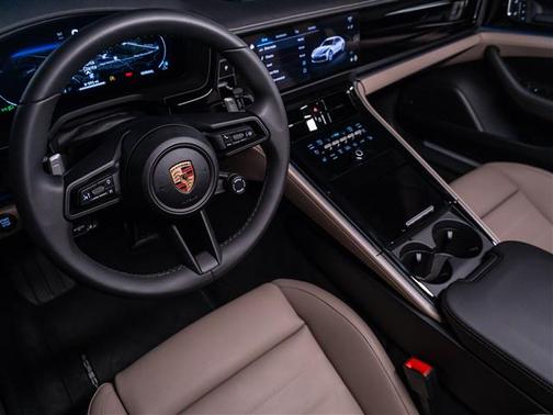 2025 Porsche Panamera Base