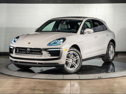 2025 Porsche Macan Base