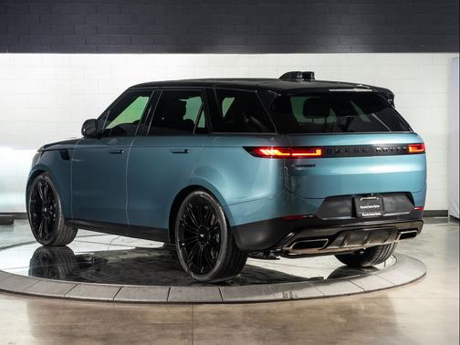 2024 Land Rover Range Rover Sport SE