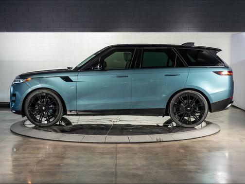 2024 Land Rover Range Rover Sport SE