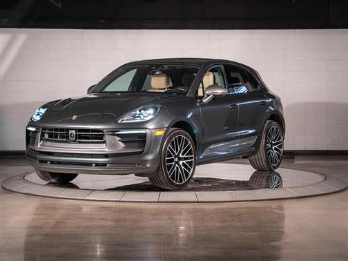 2025 Porsche Macan Base