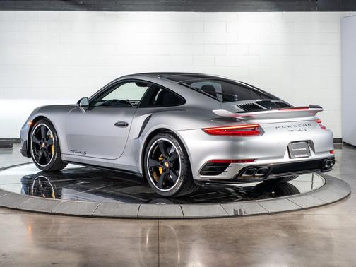 2017 Porsche 911 Turbo S