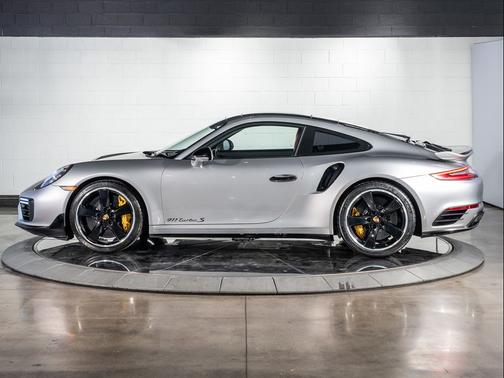 2017 Porsche 911 Turbo S