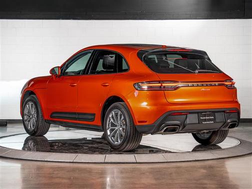 2024 Porsche Macan Base