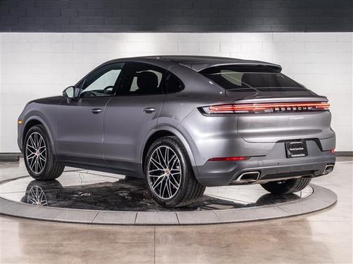 2025 Porsche Cayenne Base
