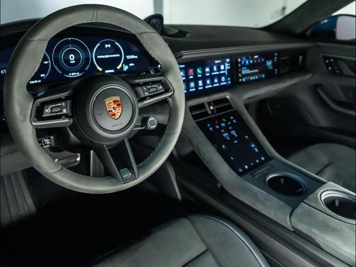 2024 Porsche Taycan GTS