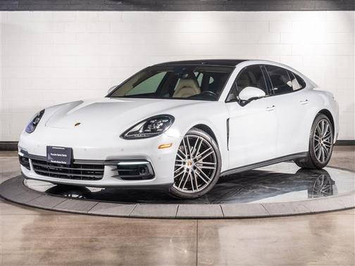 2018 Porsche Panamera 4S