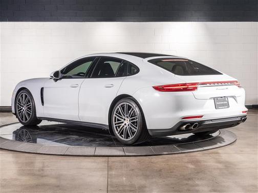 2018 Porsche Panamera 4S