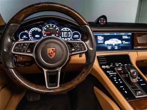 2018 Porsche Panamera 4S
