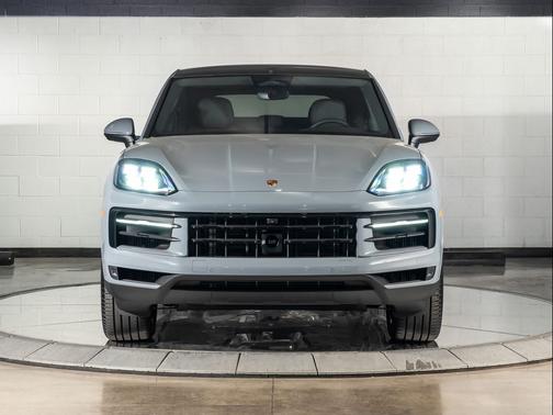 Arctic Grey 2026 Porsche Cayenne Cayenne