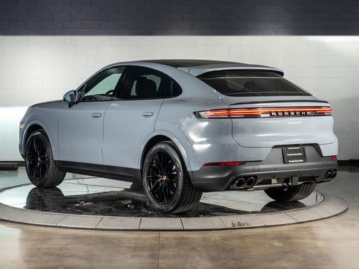 Arctic Grey 2026 Porsche Cayenne Cayenne