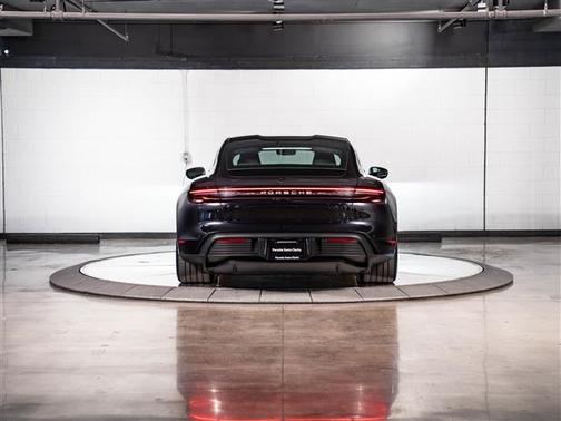 2025 Porsche Taycan 4S