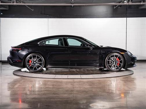 2025 Porsche Taycan 4S