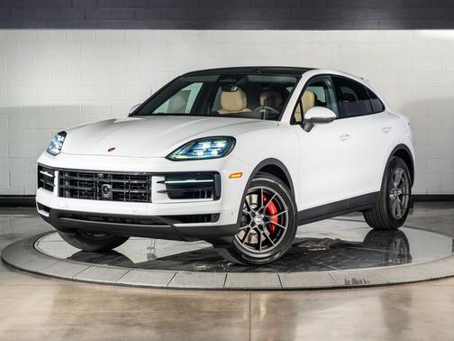 CARRERA WHITE METALLIC 2026 Porsche Cayenne S