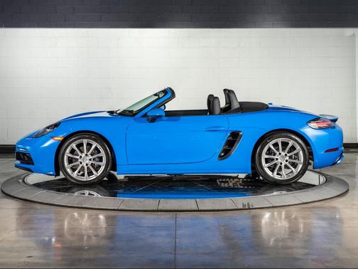 2025 Porsche 718 Boxster Roadster