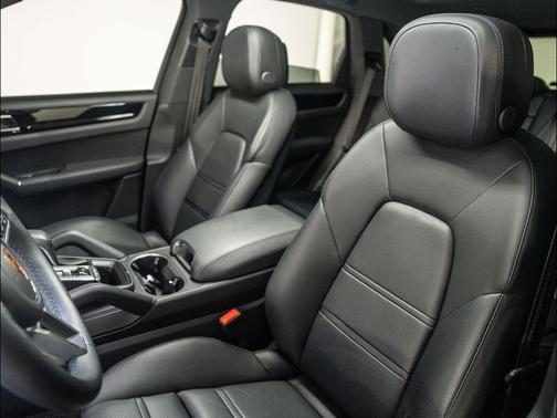 2022 Porsche Cayenne