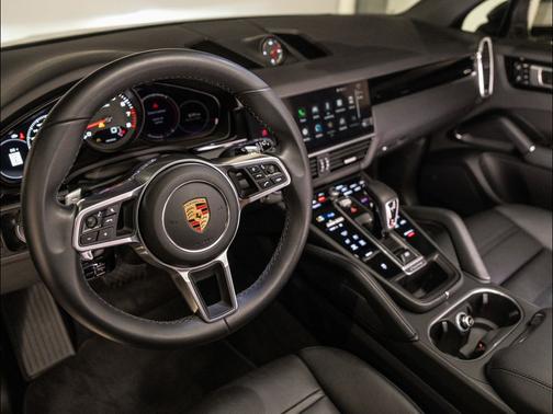 2022 Porsche Cayenne
