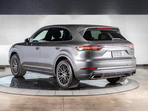 2022 Porsche Cayenne