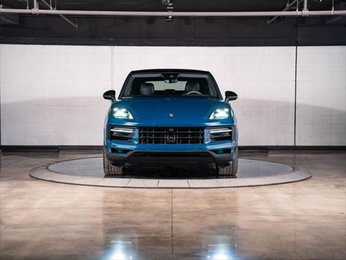 2024 Porsche Cayenne Coupe
