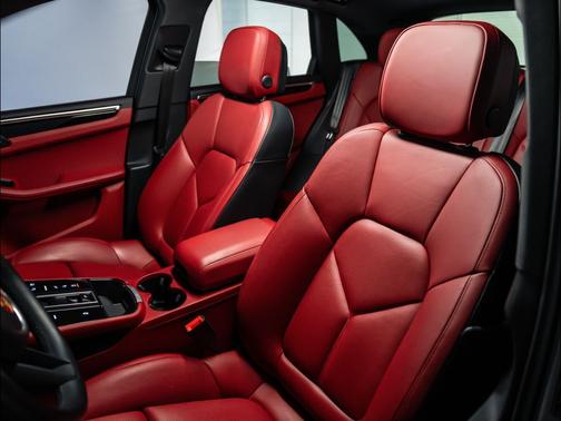 2024 Porsche Macan Macan S