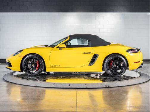 2025 Porsche 718 Boxster GTS 4.0