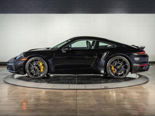 2025 Porsche 911 Turbo S
