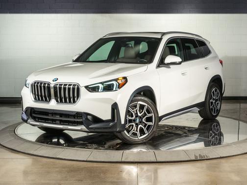 Alpine White 2025 BMW X1 xDrive28i