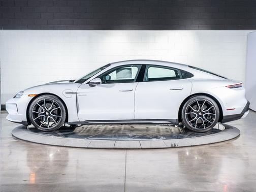 2025 Porsche Taycan 4