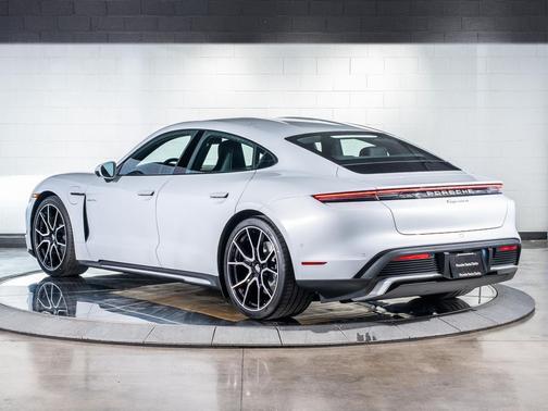 2025 Porsche Taycan 4