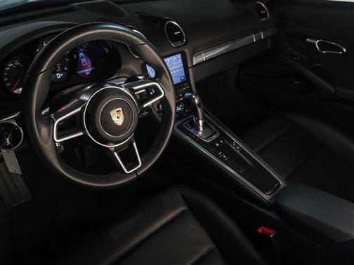 2017 Porsche 718 Cayman Base