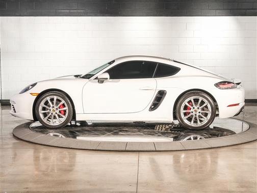 2017 Porsche 718 Cayman Base