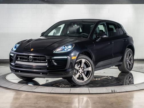 2026 Porsche Macan Base