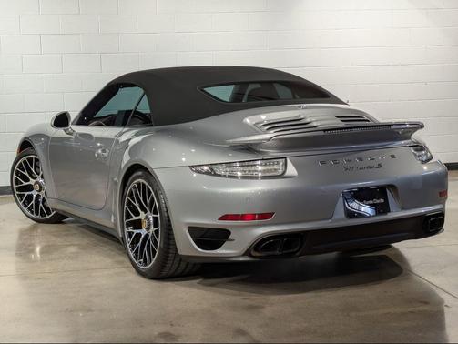 GT Silver Metallic 2014 Porsche 911 Turbo S