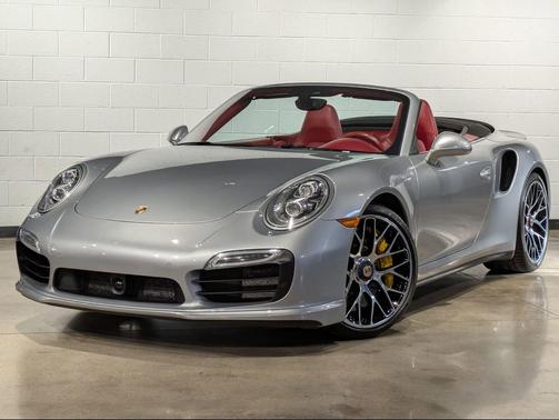 GT Silver Metallic 2014 Porsche 911 Turbo S
